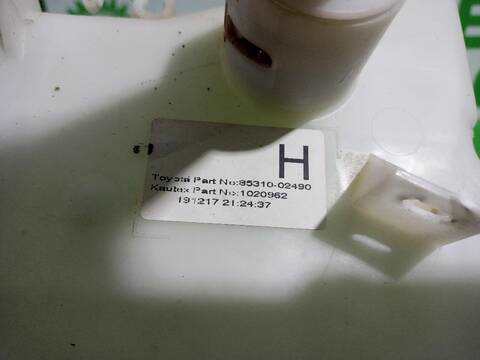 Foto 2ª: Deposito Limpiaparabrisas Toyota Auris HYBRID FEEL EDITION 136CV (2013)