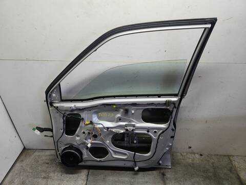 Foto 2ª: Puerta Delantera Derecha Suzuki Grand Vitara 2.0 TD DLX 109CV 80KW [RHW] (2005)