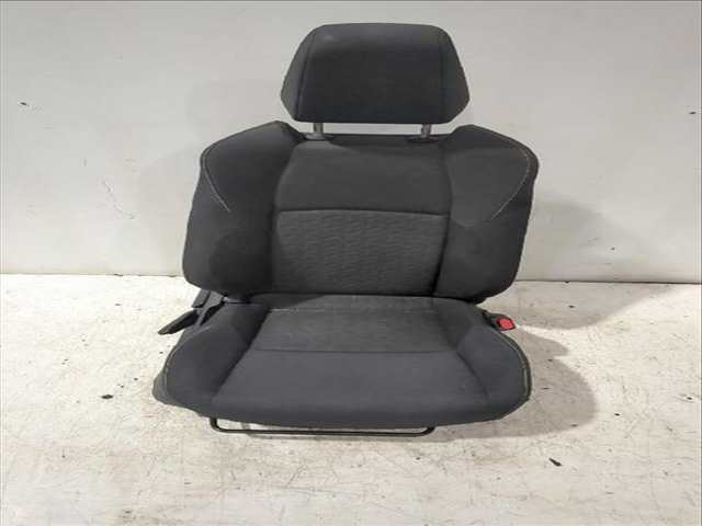 Asiento Delantero Derecho Toyota Corolla 1.8 VVTI HYBRID ZWE219) 140CV