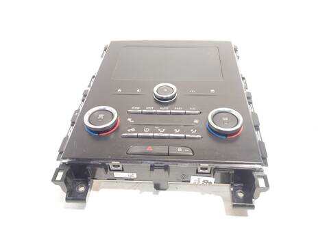 Foto 2ª: Pantalla Multifuncion Renault Megane 1.2 TCE 130 B9MR) HATCHBACK 130CV 97KW IV HATCHBACK B9A/M/N_) [H5F408] (2018)