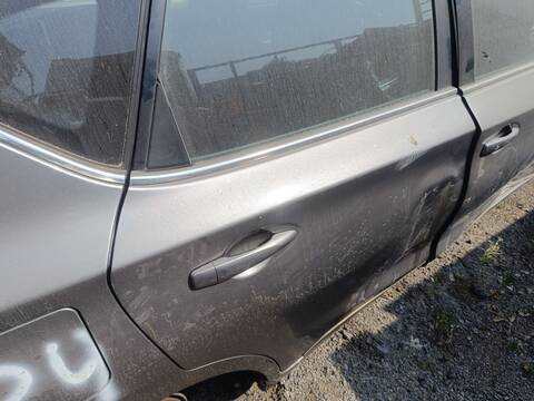 Puerta Trasera Derecha Nissan Pulsar HRA2DDT