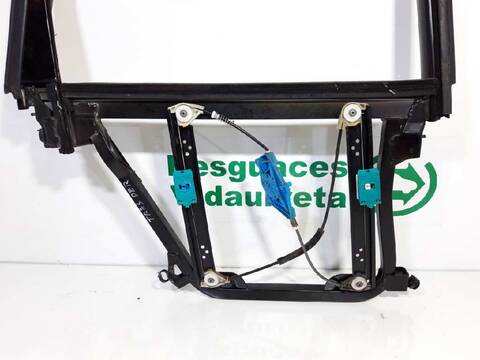 Foto 2ª: Elevalunas Manual Trasero Derecho Volkswagen Touareg V6 220CV 162KW [AZZ] (2003)