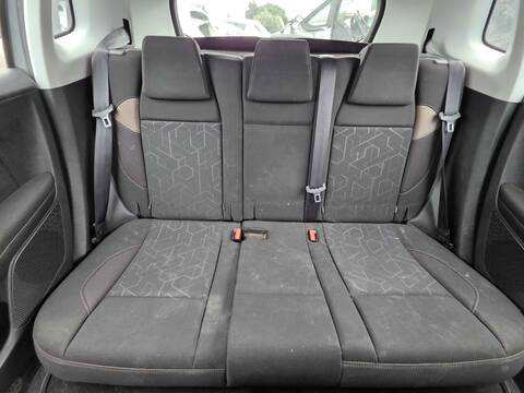 Foto 2ª: Asientos Traseros Peugeot 2008 HMZ (2015)