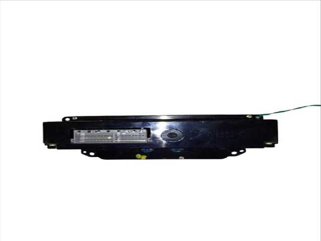 Foto 3ª: Mando Climatizador Dacia Duster 1.5 DCI HSMC) 107CV (2010)