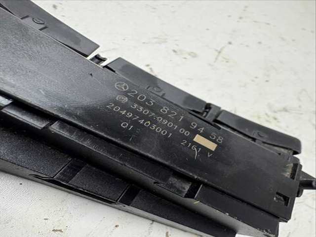 Foto 3ª: Mando Calefacción A. A. Mercedes Clase C 160 611962 BERLINA (2000)