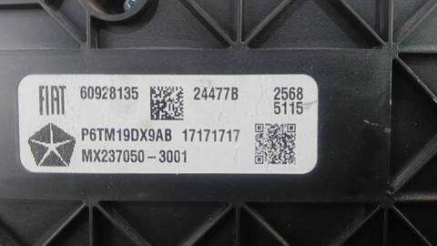 Foto 3ª: Mando Climatizador Jeep Compass 1.4 MULTIAIR 4X4 170CV 125KW [552 63 623] (2018)