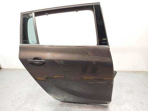 Foto 3ª: Puerta Trasera Derecha Opel Zafira 1.6 CDTI 75) 136CV 100KW [B16DTH] (2015)