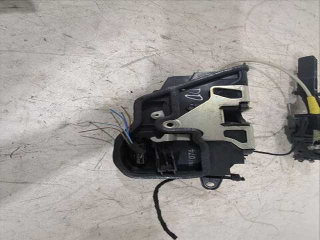 Foto 2ª: Cerradura Puerta Delantera Derecha Bmw Serie 1 114 120 D 177CV [N47 D20 A N47 D20 C] (2003)