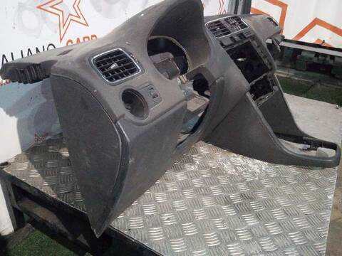 Foto 3ª: Salpicadero Volkswagen Polo ADVANCE BLUEMOTION 75CV 55KW [CUSA] (2017)