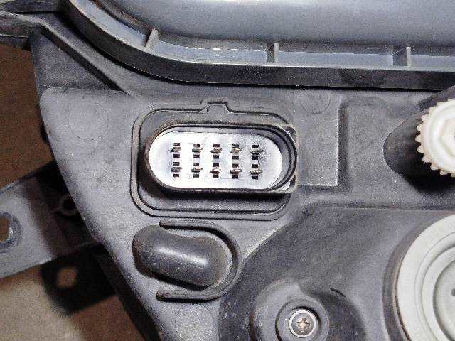 Foto 4ª: Faro Derecho Mercedes Vito 2.2 D CDI W639 [646980] (2010)