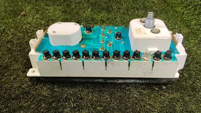 Foto 4ª: Cuadro de Instrumentos Suzuki Santana 1.0 G SJ410 RHD TECHO METALICO (1988)