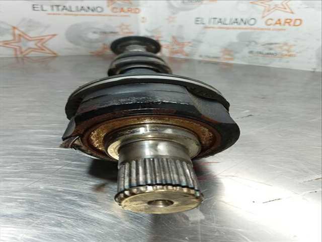 Foto 2ª: Transmision Delantera Derecha Kia Sportage CONCEPT 4X2 116CV 85KW [D4FD] (2015)