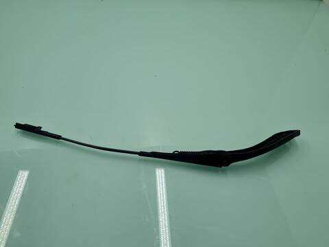 Foto 3ª: Brazo Limpia Delantero Izquierdo Bmw Serie 3 315 330D 258CV 190KW [N57D30A] (2012)