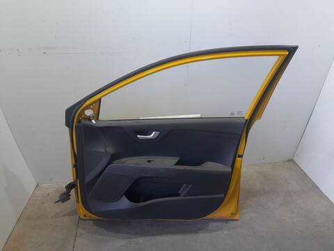 Foto 3ª: Puerta Delantera Derecha Kia Stonic 1.2 CVVT 84CV 62KW [G4LA] (2018)