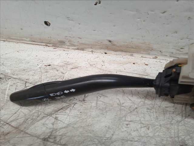 Foto 4ª: Mando Luces Mazda Premacy 1.9 GASOLINA [G/FP] (2002)