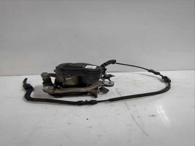 Foto 3ª: Pinza Freno Trasera Izquierdo Nissan Qashqai 1.5 DCI 116CV [K9K 872] (2013)