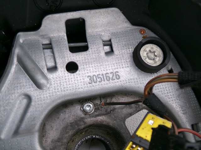 Foto 3ª: Volante Bmw Serie 1 120 2.0 D E87,2004-2013 [204D4] (2005)