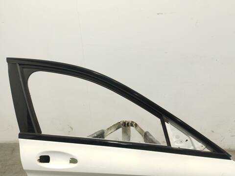 Foto 2ª: Puerta Delantera Derecha Mercedes Clase C 160 C 200 D 205.001) 160CV 118KW [654916] (2020)