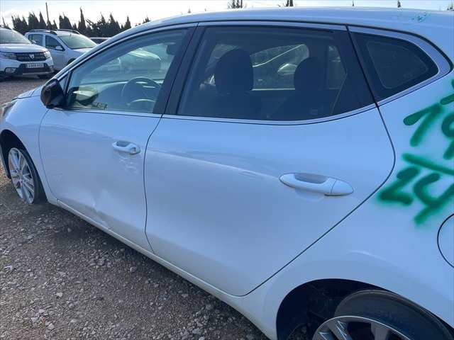 Foto 2ª: Puerta Trasera Izquierda Kia Ceed 1.6 CDTI 105cv [D4FB] (2014)