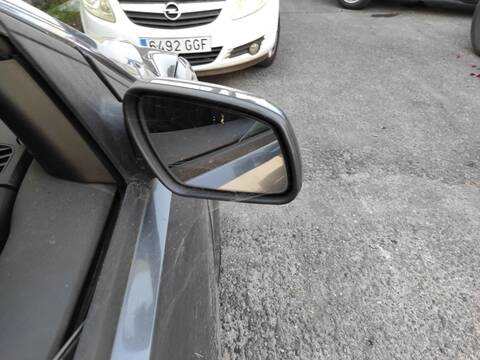 Retrovisor Derecho Ford Focus AODA BERLINA