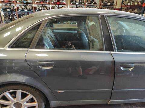 Puerta Trasera Derecha Audi A4 BCZ BERLINA
