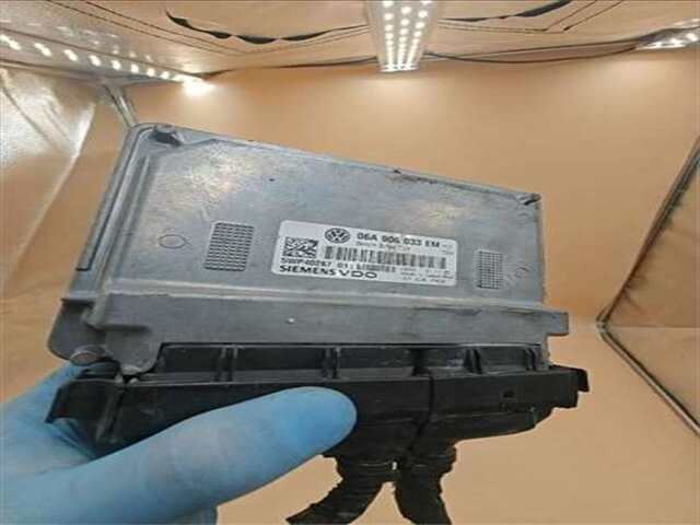 Foto 2ª: Centralita Motor ECU Volkswagen Golf 1.6 SPORTLINE [1.6 LTR. - 75 KW] [BSE]