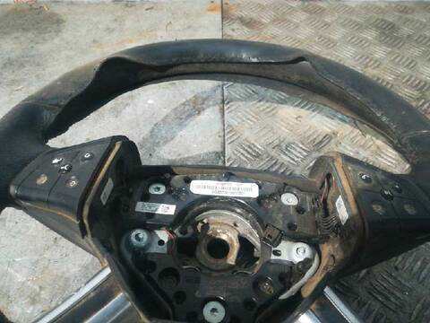 Foto 2ª: Volante Mercedes Clase ML 300 3.0 CDI W164) 224CV 165KW AUT. OM642 [OM642940] (2008)