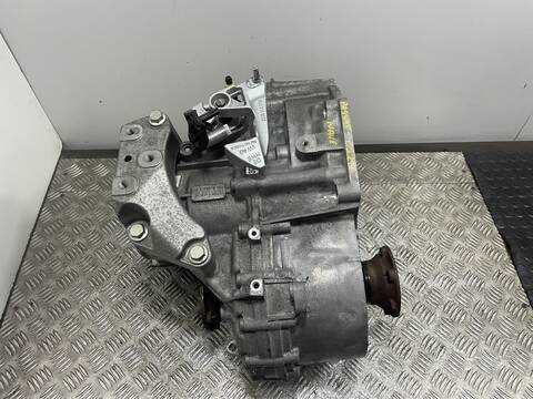 Foto 2ª: Caja Cambios Volkswagen Passat CRLB BERLINA (2015)