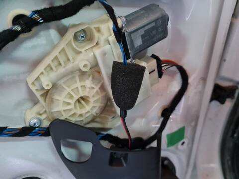 Elevalunas Eléctrico Delantero Izquierdo Seat Toledo STYLE 105CV 77KW