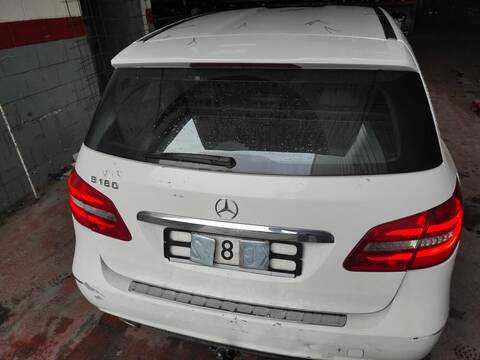 Foto 2ª: Portón Mercedes Clase B 150 270910 (2012)