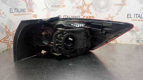 Foto 4ª: Piloto Trasero Izquierdo Dacia Sandero EXPRESSION 91CV 67KW [H4D 470] (2024)