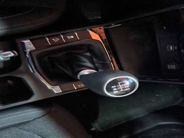 Foto 2ª: Palanca de Cambio Ssangyong Korando URBAN 4X2 149CV 110KW [G15DTF] (2021)