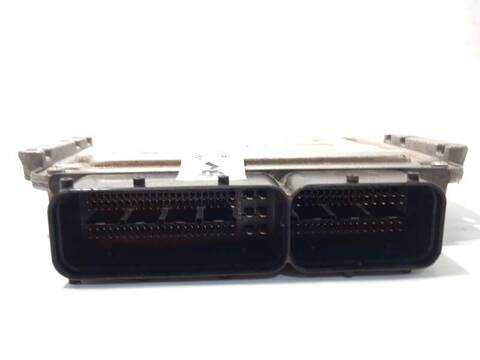 Foto 3ª: Centralita Motor ECU Hyundai i40 STYLE BLUE 116CV 85KW [D4FD] (2014)