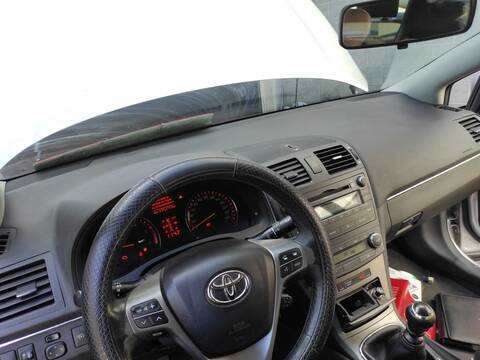 Salpicadero Toyota Avensis 1ADFTV