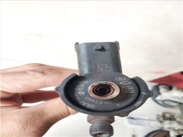 Foto 3ª: Inyectores Kia Ceed 1.4 BUSINESS [1.4 LTR. - 66 KW CRDI CAT] (JD)(2012) [D4FB-W]