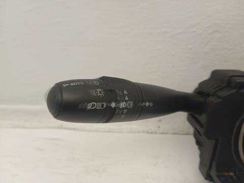 Foto 2ª: Mando Luces Citroen C5 2.0 HDI MAGIC BERLINA 109CV 80KW (2003)