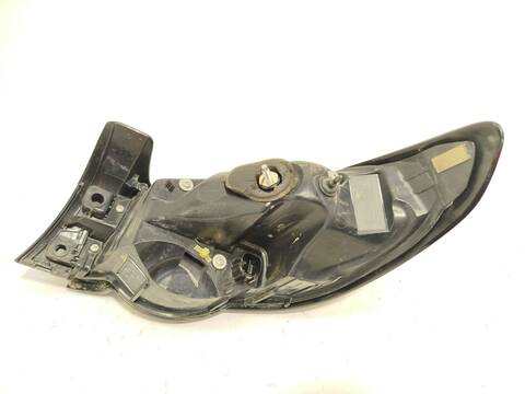 Foto 3ª: Piloto Trasero Izquierdo Mazda 3 2.0 SKYACTIV-G M HYBRID HATCHBACK 122CV 90KW [PE] (2020)