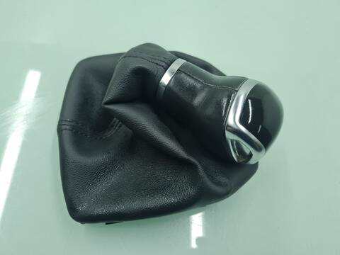 Foto 3ª: Palanca de Cambio Audi A1 30 TFSI BASICO 116CV 85KW [DKRF] (2020)