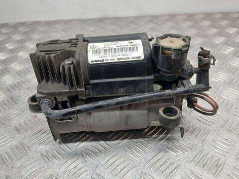 Foto 2ª: Bomba de Suspension Mercedes Clase S 220 500 220.075) BERLINA 306CV 225KW [113960] (2003)