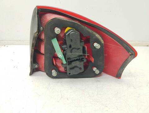Foto 3ª: Piloto Trasero Izquierdo Audi A6 2.5 TDI BERLINA 155CV 114KW [AYM] (2005)