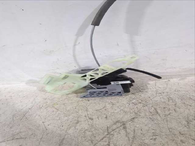 Foto 3ª: Cerradura Puerta Trasera Derecha Hyundai i20 1.0 T-GDI 101CV [G3LE] (2020)