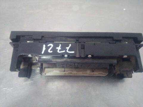 Foto 3ª: Mando Climatizador Volkswagen Golf HIGHLINE BERLINA 110CV 81KW [ASV] (2003)