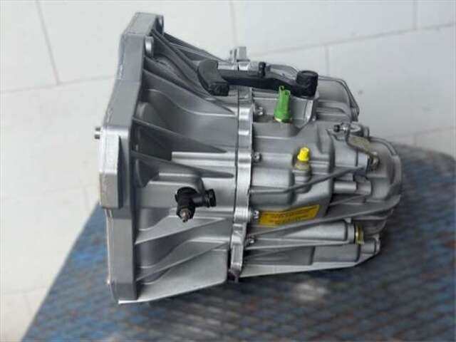 Caja Cambios Renault Trafic 2.5 27 CN COMBI6 ACRISTALADO PARCIAL [2.5 LTR. - 99 KW DCI DIESEL CAT]