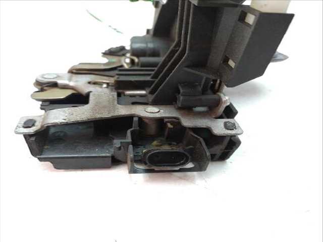 Cerradura Puerta Delantera Izquierda Volkswagen Caddy 1.9 TDI