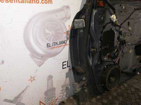 Foto 4ª: Puerta Delantera Derecha Toyota Avensis 2.0 D4-D EXECUTIVE SEDAN 4-PTAS) BERLINA 116CV 85KW [1CDFTV] (2003)