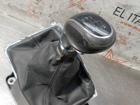 Foto 4ª: Palanca de Cambio Chevrolet Captiva 2.2 VCDI LT 2WD 163CV 120KW [Z22D1] (2012)