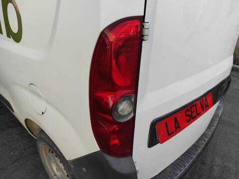 Piloto Trasero Izquierdo Fiat Doblo CARGO 199A2000