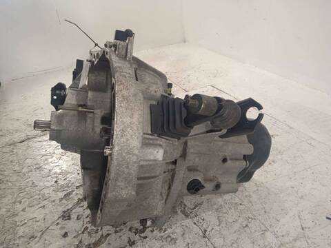 Foto 3ª: Caja Cambios Renault Clio 1.5 DCI DIESEL 65CV 48KW [K9K704] (2003)