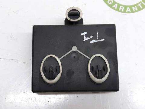 Foto 3ª: Centralita Puerta Delantera Izquierda Audi Q7 3.0 V6 24V TDI 233CV [BUG] (2006)