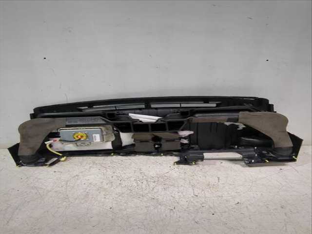 Foto 2ª: Salpicadero Toyota Yaris 1.5 NSP131_) 112CV [2NR-FKE] (2010)